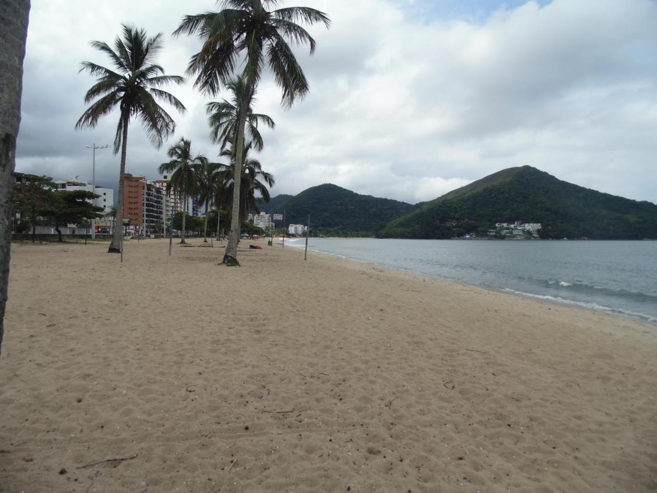 Sunny Apartamentos De 1 E 2 Dormitorios Na Martin De Sa Proximo A Praia คารากัวตาตูบา ภายนอก รูปภาพ